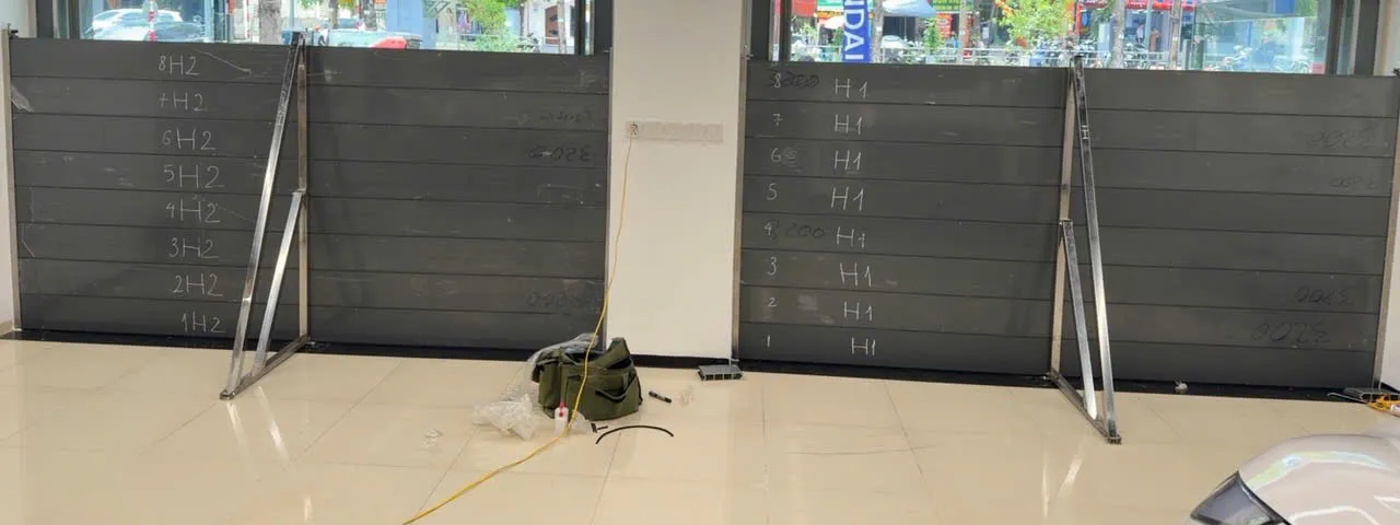 Lắp cửa chống ngập lắp ráp cho showroom mặt phố tại Hà Nội