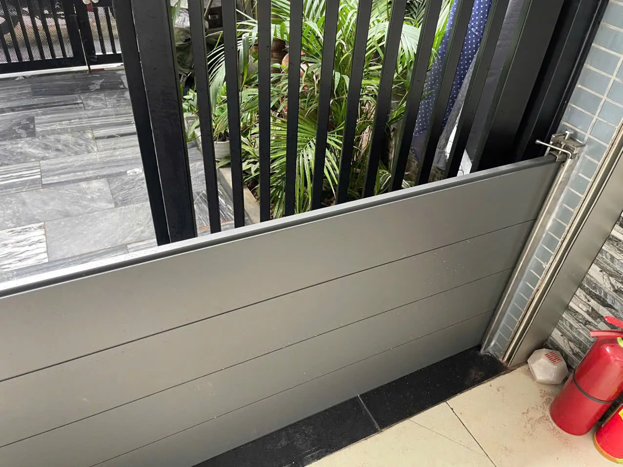 Kinh doanh cửa chống ngập: cơ hội cho cửa hàng vật liệu, nhôm kính và nhà phân phối khu vực