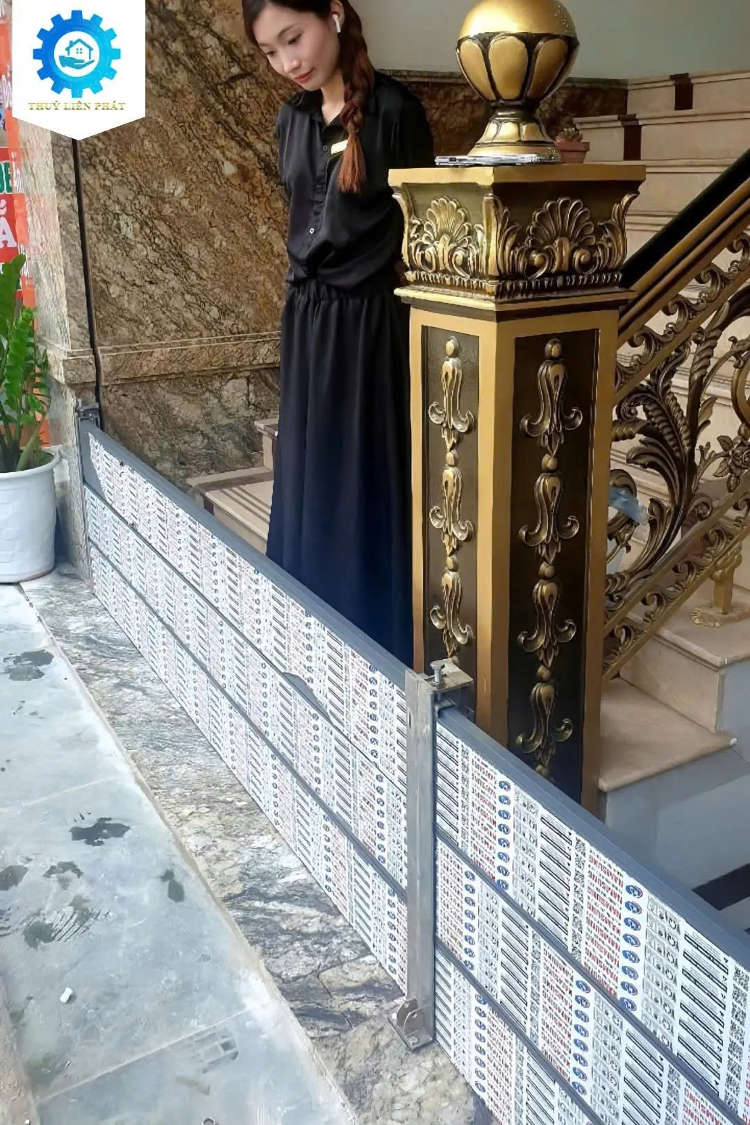 Vách chống ngập sảnh khách sạn