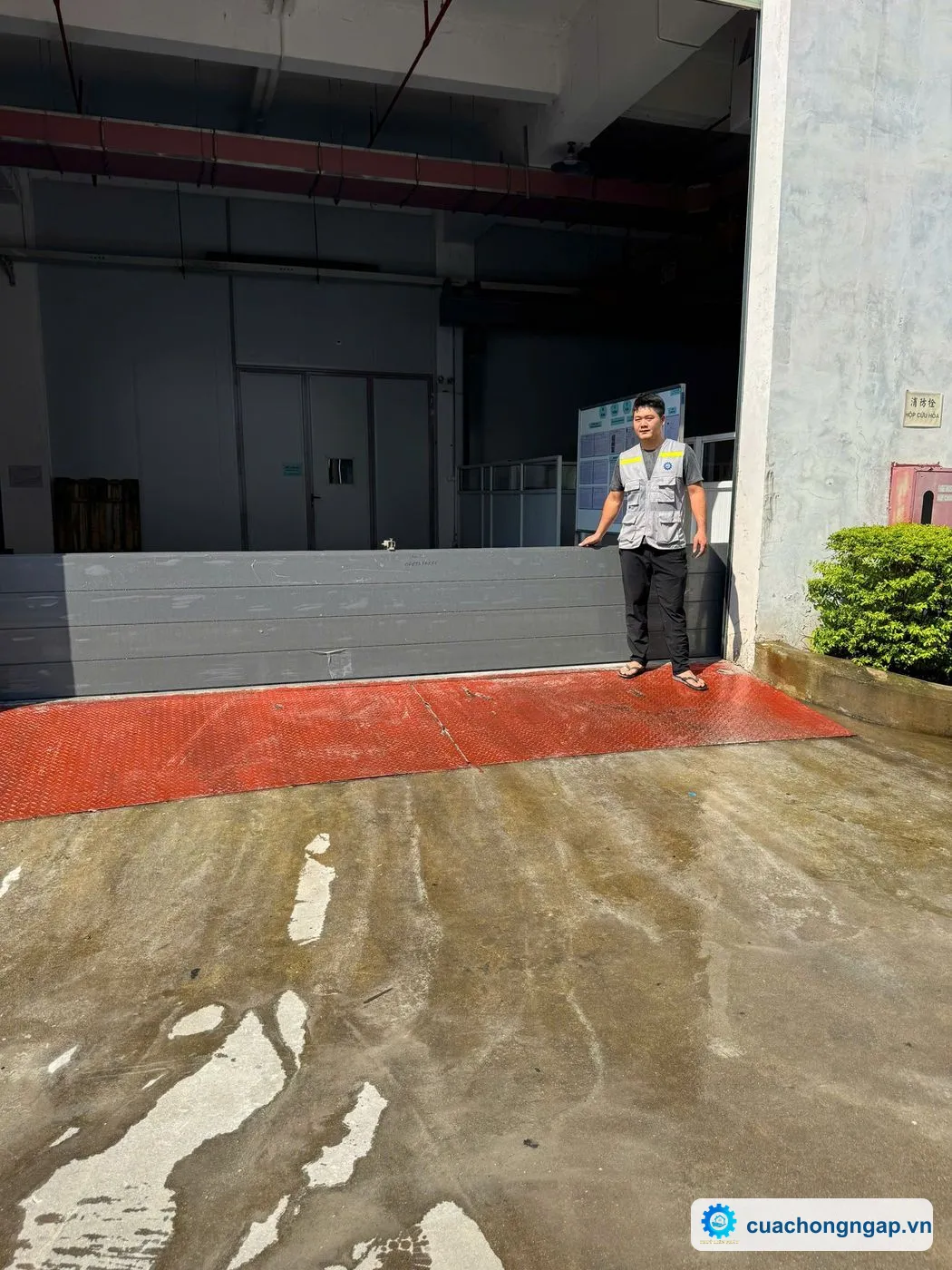 Cửa chống ngập cửa xưởng sản xuất