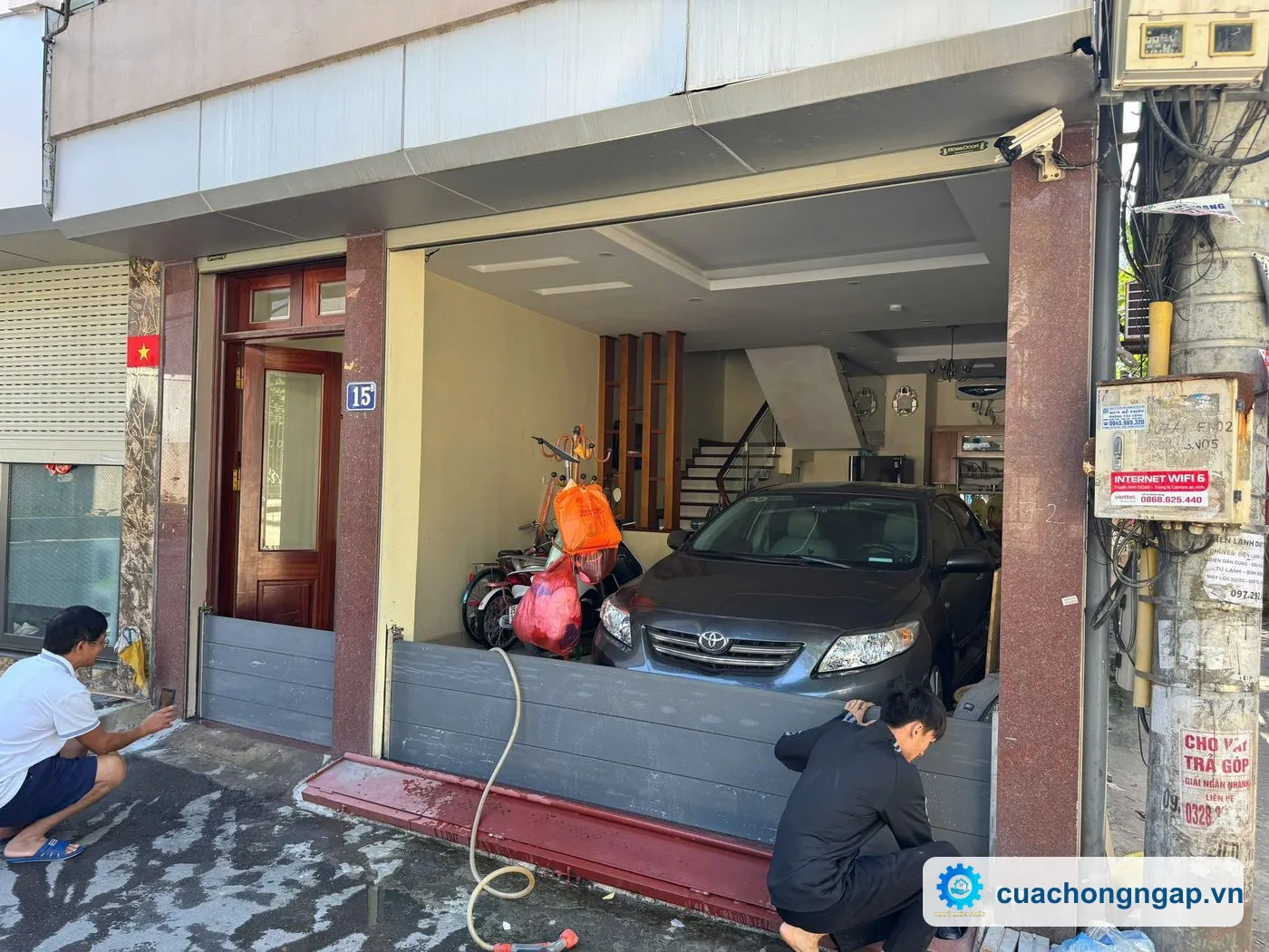 Cửa chống ngập gara ô tô nhà phố